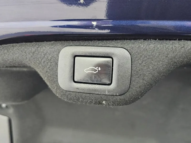 2022 Lexus ES с пробегом 101 203 км