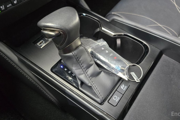 2023 Lexus ES с пробегом 35 797 км