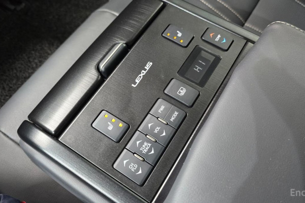 2023 Lexus ES с пробегом 35 797 км