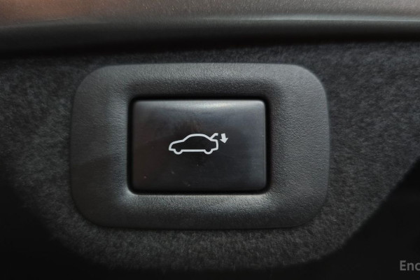 2023 Lexus ES с пробегом 35 797 км