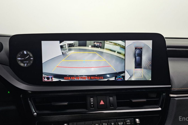 2022 Lexus ES с пробегом 48 669 км