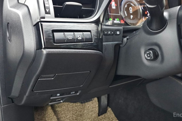 2022 Lexus ES с пробегом 48 669 км