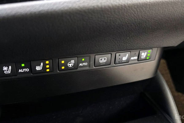 2022 Lexus ES с пробегом 25 042 км