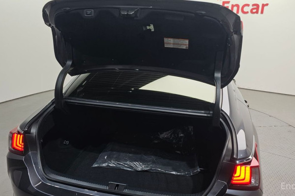 2022 Lexus ES с пробегом 25 042 км