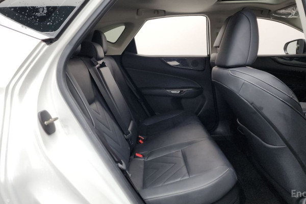 2022 Lexus NX с пробегом 25 353 км