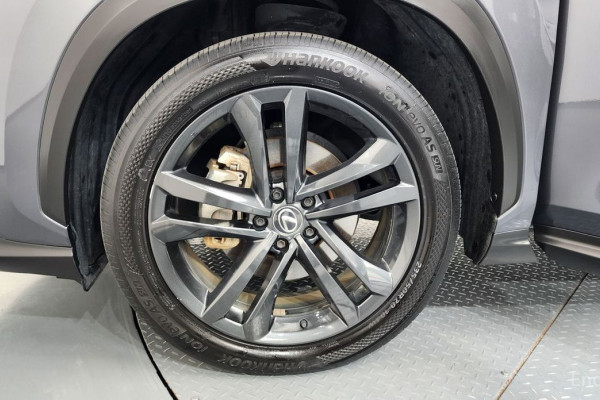 2023 Lexus NX с пробегом 100 293 км