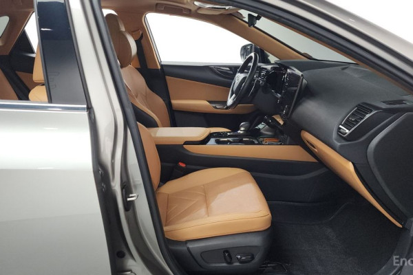 2023 Lexus NX с пробегом 42 797 км