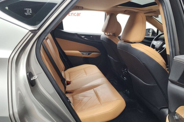 2023 Lexus NX с пробегом 42 797 км