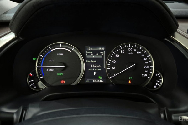 2022 Lexus RX с пробегом 86 353 км