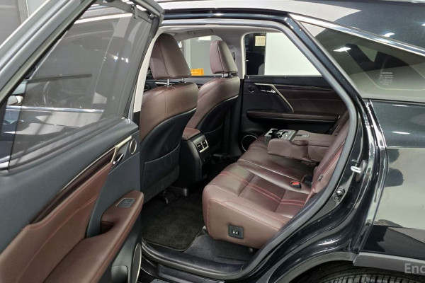 2022 Lexus RX с пробегом 86 353 км