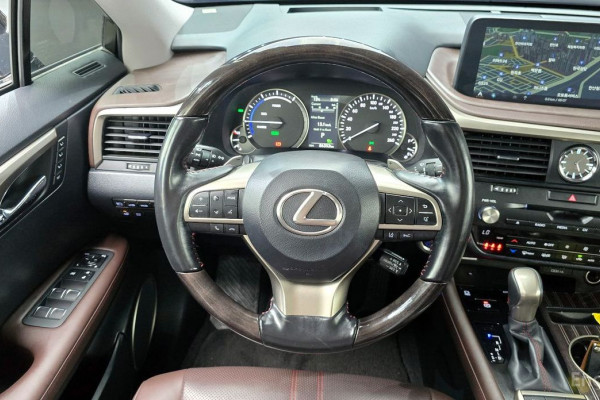 2022 Lexus RX с пробегом 86 353 км