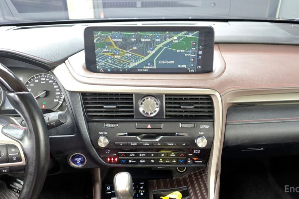 2022 Lexus RX с пробегом 86 353 км