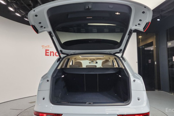 2022 Audi Q5 с пробегом 30 985 км