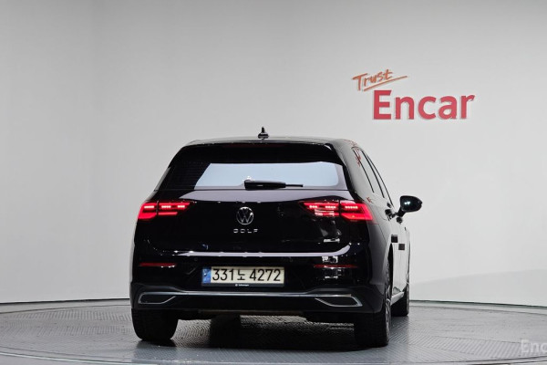 2022 Volkswagen Golf с пробегом 86 024 км