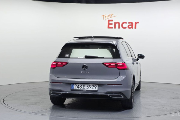 2022 Volkswagen Golf с пробегом 31 337 км