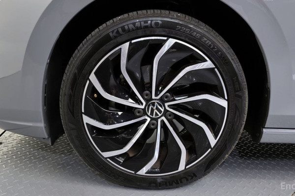 2022 Volkswagen Golf с пробегом 31 337 км