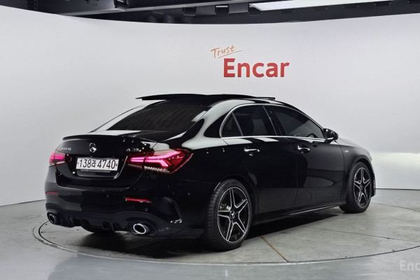 2021 Mercedes-Benz A-Класс AMG с пробегом 17 882 км