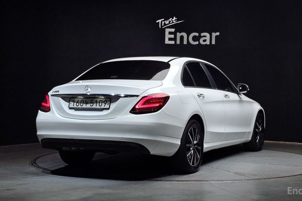 2020 Mercedes-Benz C-Класс с пробегом 30 320 км