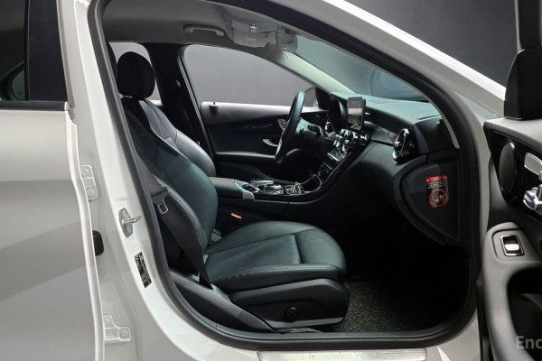 2020 Mercedes-Benz C-Класс с пробегом 30 320 км