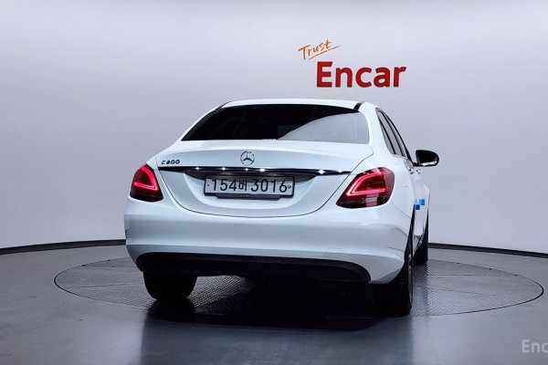 2020 Mercedes-Benz C-Класс с пробегом 11 392 км