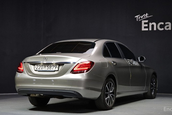 2020 Mercedes-Benz C-Класс с пробегом 56 917 км