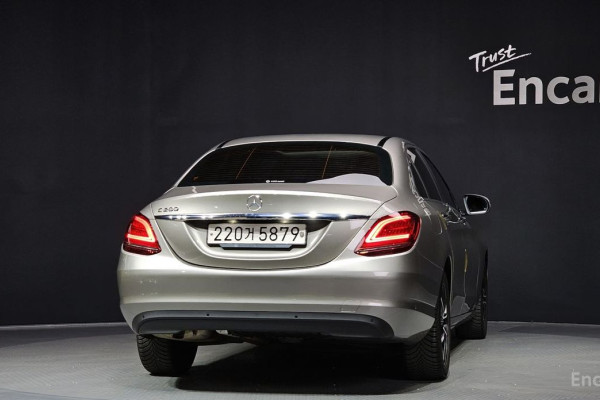 2020 Mercedes-Benz C-Класс с пробегом 56 917 км