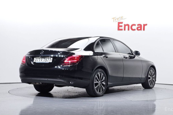 2020 Mercedes-Benz C-Класс с пробегом 111 546 км