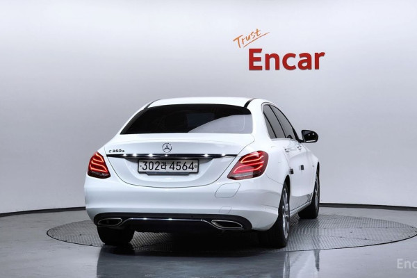 2018 Mercedes-Benz C-Класс с пробегом 61 996 км