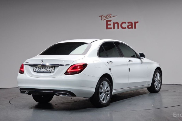 2020 Mercedes-Benz C-Класс с пробегом 54 041 км