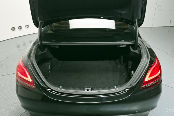 2020 Mercedes-Benz C-Класс с пробегом 111 546 км