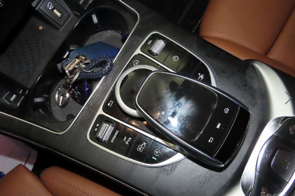 2021 Mercedes-Benz C-Класс с пробегом 71 030 км