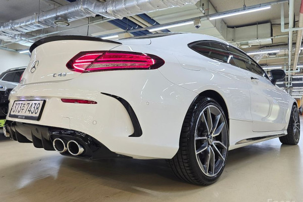 2022 Mercedes-Benz C-Класс AMG с пробегом 24 451 км