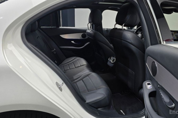 2021 Mercedes-Benz C-Класс AMG с пробегом 45 687 км