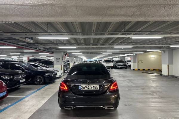 2021 Mercedes-Benz C-Класс AMG с пробегом 49 446 км