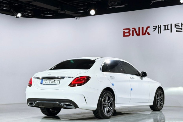 2021 Mercedes-Benz C-Класс AMG с пробегом 13 989 км