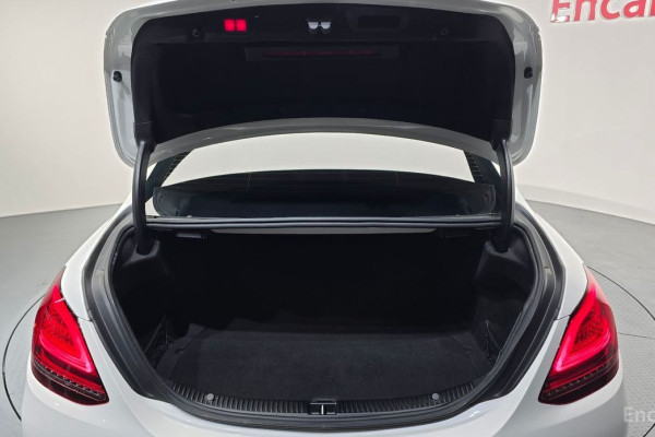 2021 Mercedes-Benz C-Класс AMG с пробегом 45 687 км