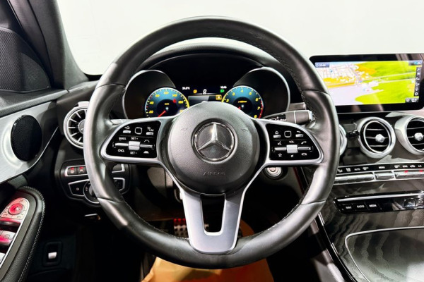 2021 Mercedes-Benz C-Класс AMG с пробегом 13 989 км