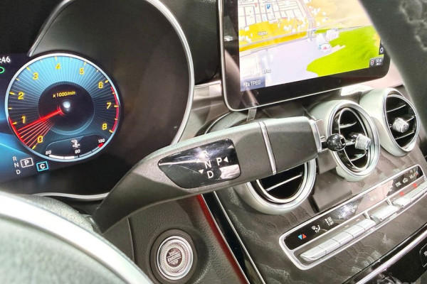 2021 Mercedes-Benz C-Класс AMG с пробегом 13 989 км