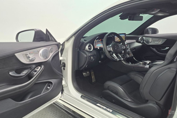 2021 Mercedes-Benz C-Класс AMG с пробегом 42 847 км