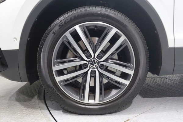 2022 Volkswagen Tiguan с пробегом 21 399 км