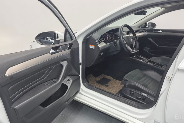 2022 Volkswagen Passat с пробегом 29 313 км