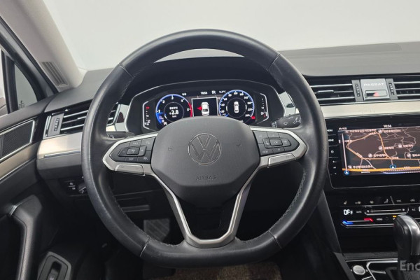 2022 Volkswagen Passat с пробегом 29 313 км