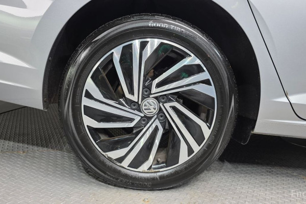 2021 Volkswagen Jetta с пробегом 49 179 км