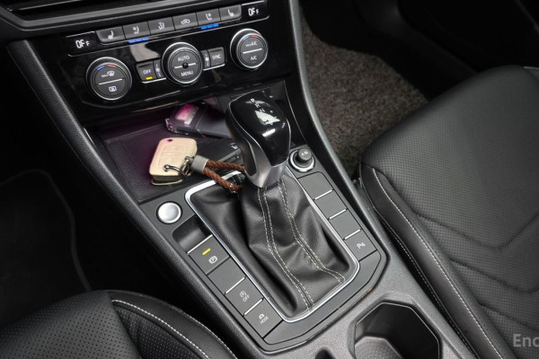 2022 Volkswagen Jetta с пробегом 43 516 км