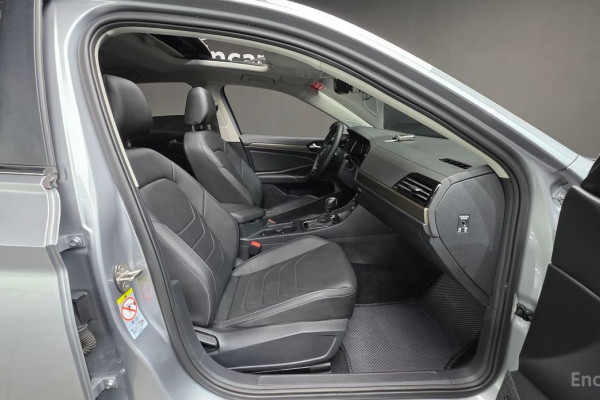 2021 Volkswagen Jetta с пробегом 49 179 км