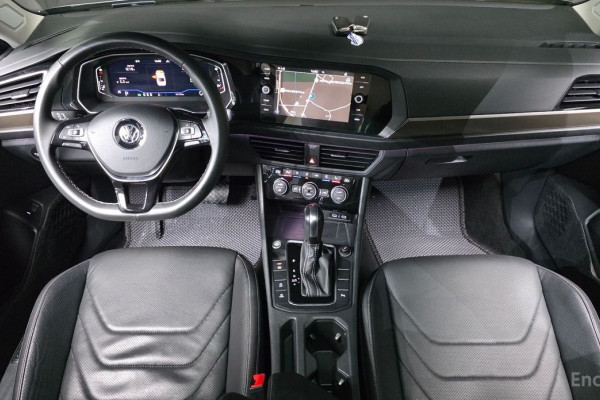 2021 Volkswagen Jetta с пробегом 49 179 км