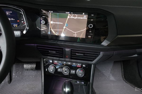 2021 Volkswagen Jetta с пробегом 49 179 км