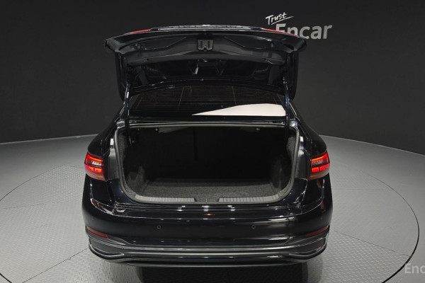 2022 Volkswagen Jetta с пробегом 43 516 км