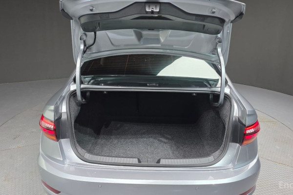 2021 Volkswagen Jetta с пробегом 49 179 км