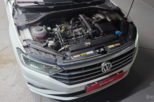 2021 Volkswagen Jetta с пробегом 43 268 км